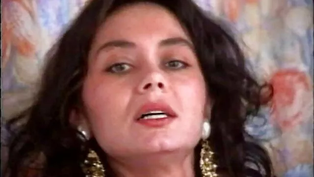 Mofos - Probemos el anal - Natalia Robles - pornografía gratis xxx En busca del botín