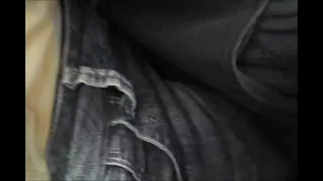 Hombre de la selva se folla a Harmony Rose película de pornografía sexo