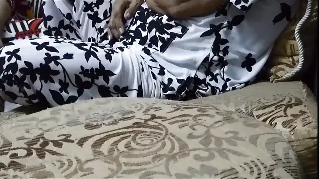 Audrey Hollander rellenando consoladores en las mejores peliculas pornograficas su anal